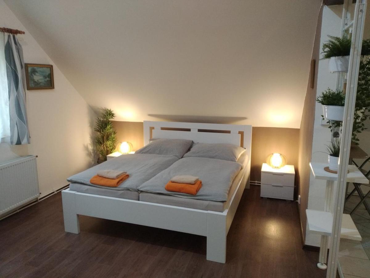 Frank Apartment